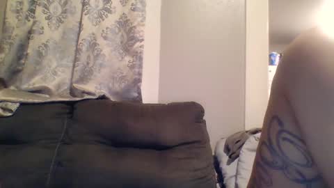 Snapshot of mr8plus chatting on October 2025 11:33:01 PM Mr8 online show from October 2025 11:33:01 PM