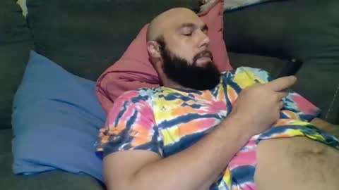 Snapshot of mr8plus chatting on November 2025 09:35:01 PM Mr8 online show from November 2025 09:35:01 PM