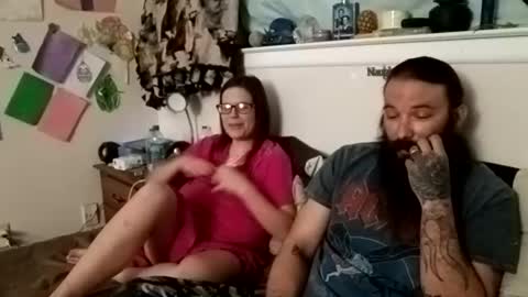 Snapshot of mr_and_mrs_dragon chatting on January 2025 04:48:02 AM Mr and Mrs Dragon online show from January 2025 04:48:02 AM