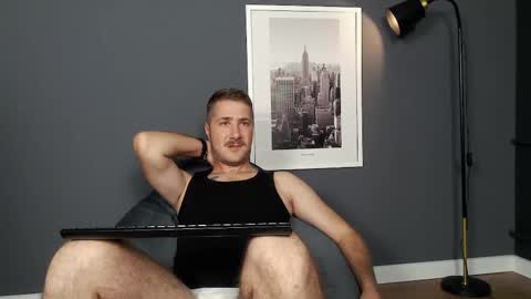 Artur online show from September 2025 07:32:02 AM