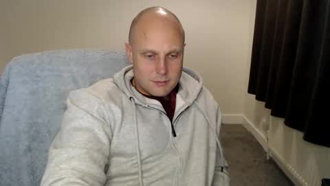 Mr Baldy Likes to Chat online show from October 2025 10:15:01 PM