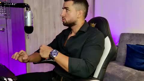 Snapshot of mr_david_cox chatting on February 2025 01:05:01 PM David online show from February 2025 01:05:01 PM