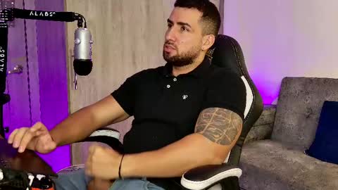 Snapshot of mr_david_cox chatting on February 2025 11:49:01 AM David online show from February 2025 11:49:01 AM