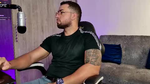 Snapshot of mr_david_cox chatting on March 2025 12:37:02 PM David online show from March 2025 12:37:02 PM