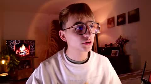 Mr Evans online show from October 2025 04:07:02 PM