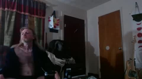 Snapshot of mr_happy12 chatting on October 2025 09:10:01 AM mr_happy12 online show from October 2025 09:10:01 AM