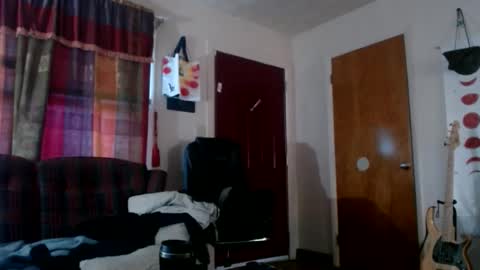 Snapshot of mr_happy12 chatting on October 2025 09:16:02 PM mr_happy12 online show from October 2025 09:16:02 PM