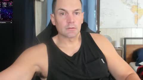 Snapshot of mr_mac69 chatting on October 2025 05:02:02 PM Cam online show from October 2025 05:02:02 PM