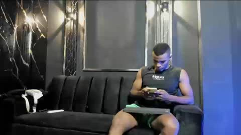 Snapshot of mr_maximo chatting on September 2025 05:09:01 AM mr_maximo online show from September 2025 05:09:01 AM