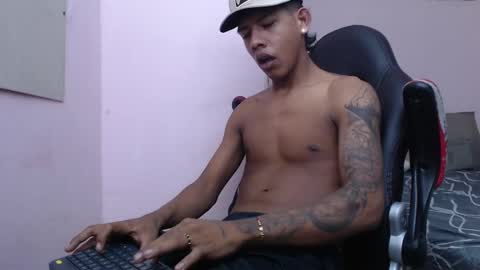 mr_stiven_ online show from January 2025 06:48:02 AM