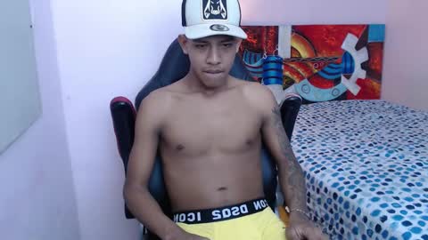 mr_stiven_ online show from January 2025 03:23:01 AM