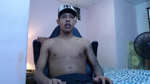 mr_stiven_ online show from January 2025 03:20:01 AM