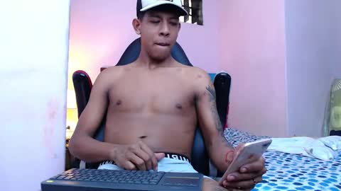 mr_stiven_ online show from January 2025 06:03:02 AM