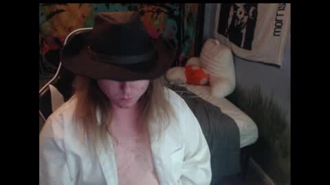 Snapshot of mr_strawberry chatting on October 2025 04:11:01 AM mr_strawberry online show from October 2025 04:11:01 AM