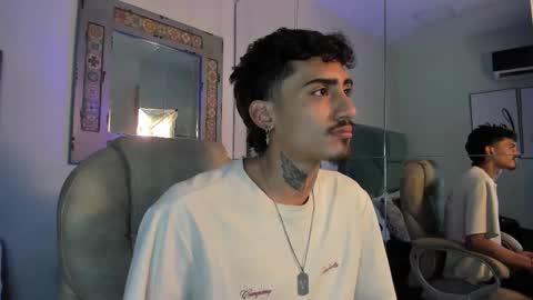 Snapshot of mr_strike chatting on December 2025 03:23:01 AM MR online show from December 2025 03:23:01 AM