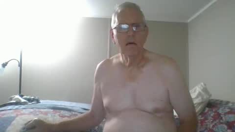 Snapshot of mrbill55 chatting on October 2025 09:35:02 AM mrbill55 online show from October 2025 09:35:02 AM