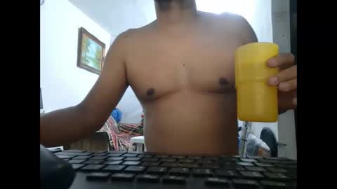Snapshot of mrdongato01 chatting on December 2024 04:42:02 AM Gato online show from December 2024 04:42:02 AM