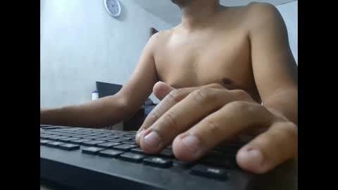 Snapshot of mrdongato01 chatting on January 2025 05:22:02 AM Gato online show from January 2025 05:22:02 AM