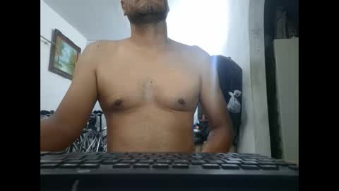 Snapshot of mrdongato01 chatting on September 2025 03:44:02 AM Gato online show from September 2025 03:44:02 AM