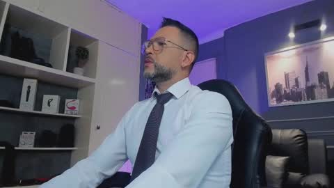 Snapshot of mrfrank_tattoo chatting on September 2025 12:43:02 PM MrFrank. online show from September 2025 12:43:02 PM