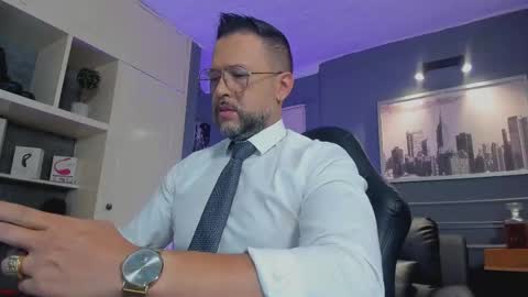 Snapshot of mrfrank_tattoo chatting on October 2025 01:08:02 PM MrFrank. online show from October 2025 01:08:02 PM