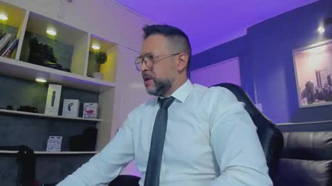 Snapshot of mrfrank_tattoo chatting on November 2025 11:20:01 AM MrFrank. online show from November 2025 11:20:01 AM