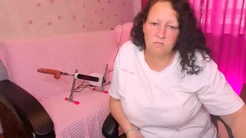 Snapshot of mrs___milf chatting on September 2025 08:05:02 AM mrs milf online show from September 2025 08:05:02 AM