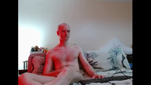 Snapshot of mrs_velvet_vixen_and_mr_stud chatting on November 2025 09:19:01 AM Mrs Velvet Vixen online show from November 2025 09:19:01 AM