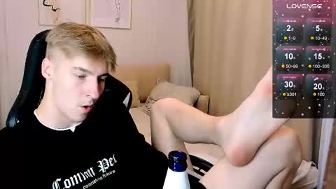 Adam online show from October 2025 09:46:02 AM