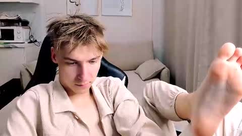 Adam online show from November 2025 02:28:01 PM