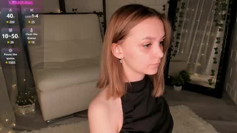 Elizabeth online show from March 2025 07:37:01 PM