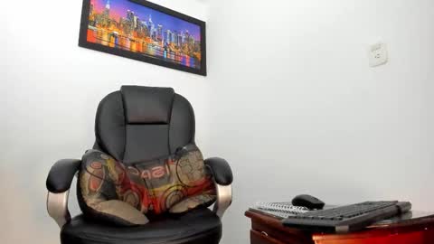 Snapshot of ms_lunarose chatting on October 2025 01:11:01 AM ms_lunarose online show from October 2025 01:11:01 AM