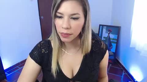 Sofia online show from February 2025 04:58:01 PM