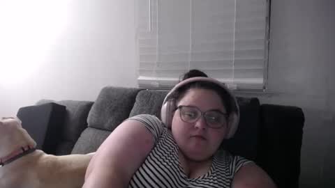 Snapshot of mscamirose15 chatting on November 2025 02:34:02 AM Ms. Cami Rose online show from November 2025 02:34:02 AM