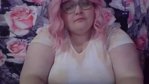 Snapshot of mscamirose15 chatting on November 2025 08:42:01 PM Ms. Cami Rose online show from November 2025 08:42:01 PM