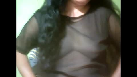 Snapshot of muffy_bunny chatting on January 2025 08:04:01 PM muffy_bunny online show from January 2025 08:04:01 PM