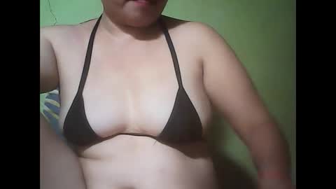 Snapshot of muffy_bunny chatting on February 2025 09:28:01 AM muffy_bunny online show from February 2025 09:28:01 AM