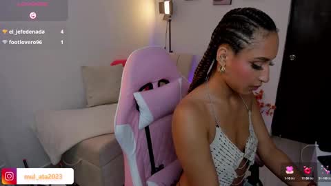 Snapshot of mulata_ch chatting on September 2025 12:59:01 AM HEY GUYS IF YOU LIKE SEXY SHOW YOU ARE IN THE CORRECT PLACE CU WENESDAY PVT OPEN TRANSMISSION TIME 5 PM - 10 PM COLOMBIA online show from September 2025 12:59:01 AM