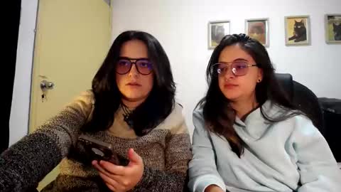 Dani and Alex online show from October 2025 02:53:01 AM