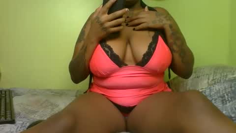 mumy_vivi online show from November 2025 12:31:01 AM