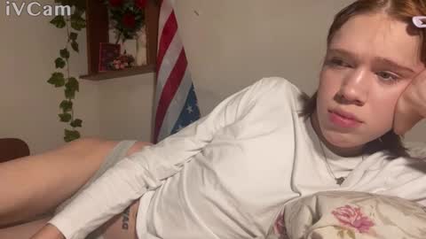 Snapshot of mun_poli chatting on October 2025 11:14:01 PM Polik online show from October 2025 11:14:01 PM