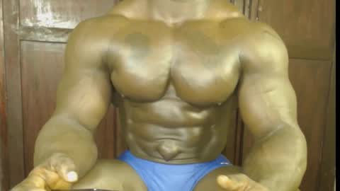 Snapshot of musclegodsammy23 chatting on October 2025 02:58:02 AM musclegod23 online show from October 2025 02:58:02 AM