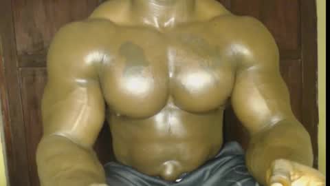 Snapshot of musclegodsammy23 chatting on November 2025 12:16:02 PM musclegod23 online show from November 2025 12:16:02 PM