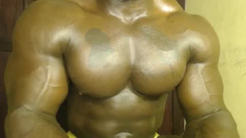Snapshot of musclegodsammy23 chatting on November 2025 02:32:01 PM musclegod23 online show from November 2025 02:32:01 PM