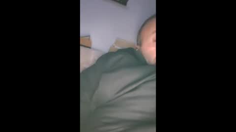 Snapshot of muscularsexybady chatting on November 2025 06:59:02 PM handsome sexy muscular man online show from November 2025 06:59:02 PM