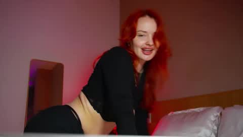 museee_69 online show from November 2025 11:43:02 AM