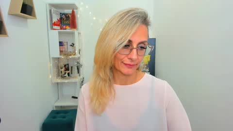 Diana online show from December 2024 10:29:02 AM