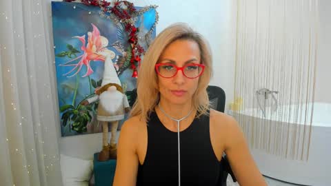 Diana online show from December 2024 02:30:01 PM