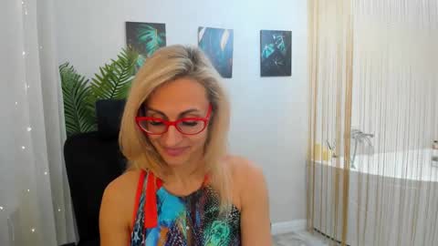 Diana online show from February 2025 11:38:02 AM