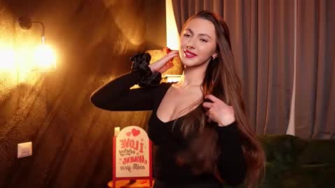 MuseSolis online show from February 2025 08:24:01 PM